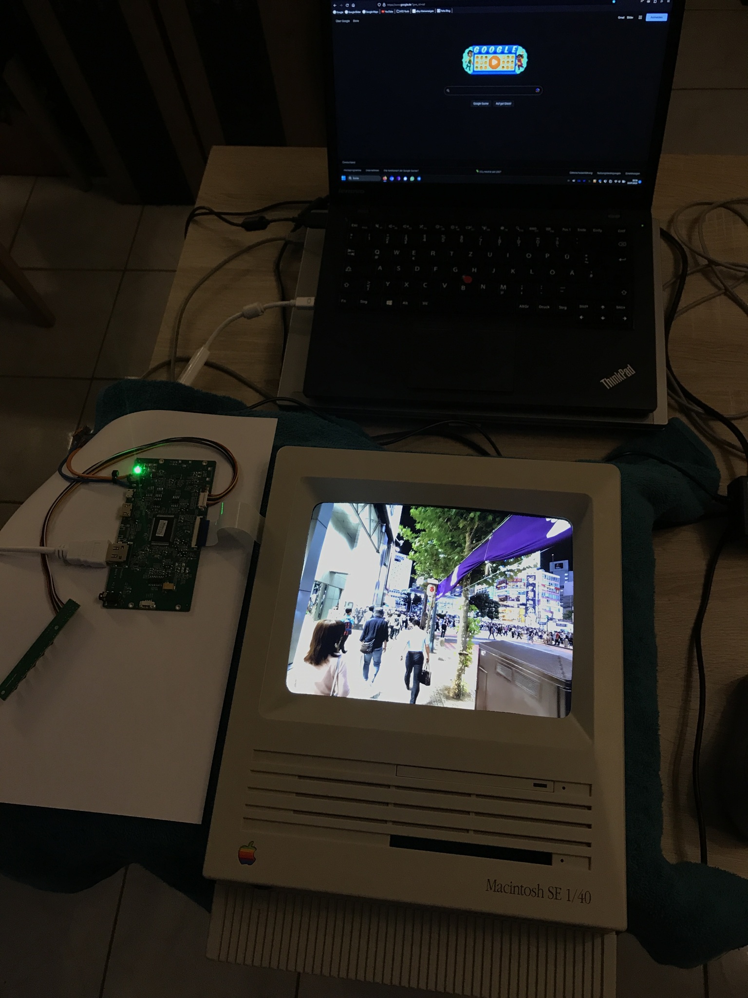 Erster Test des verbauten Displays. Besser als erhofft, die Bildqualität ist richtig gut, trotz darüberliegendem Touch!