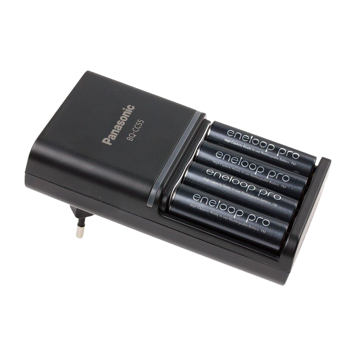 Panasonic Eneloop Pro in einem passenden Ladegerät (Bild: Panasonic)