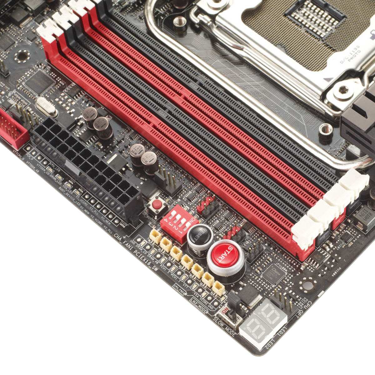 Details - Extreme Overclocking Features (Bild: bit-tech)
