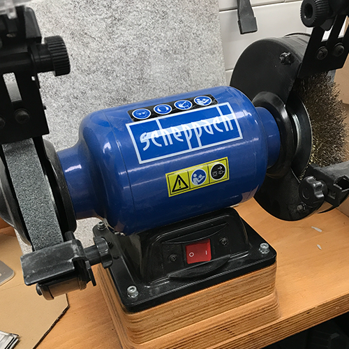 Schleifbock entkoppeln – Scheppach SM200LB