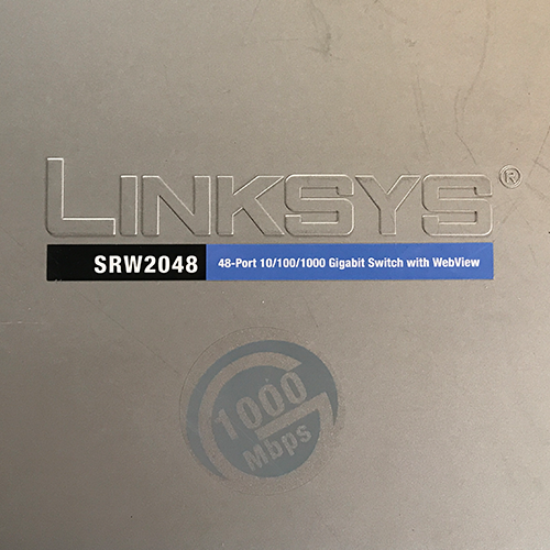 Wiederinbetriebsetzung eines 19″ GbE Switches: Linksys SRW2048