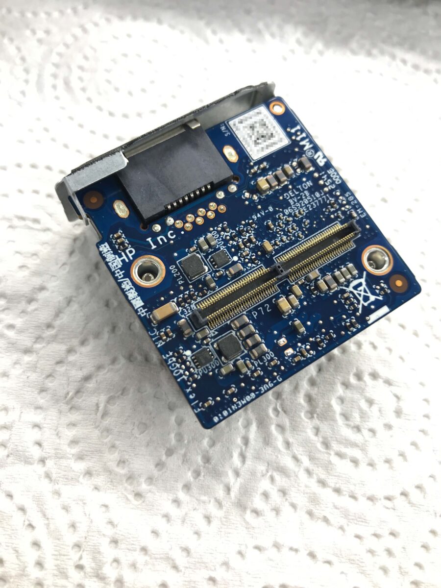 HP 56Q71AA Modul Rev. 2 - Die Unterseite ist ebenfalls reich bestückt